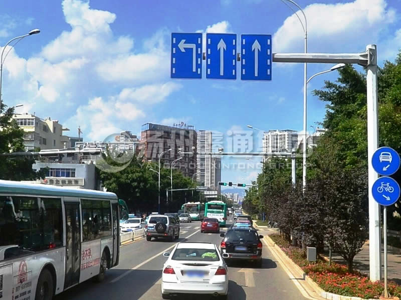 BZG-007，交通標(biāo)志桿，分道標(biāo)志桿
