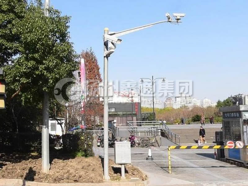 DJG-024，電子警察桿，治安監(jiān)控桿